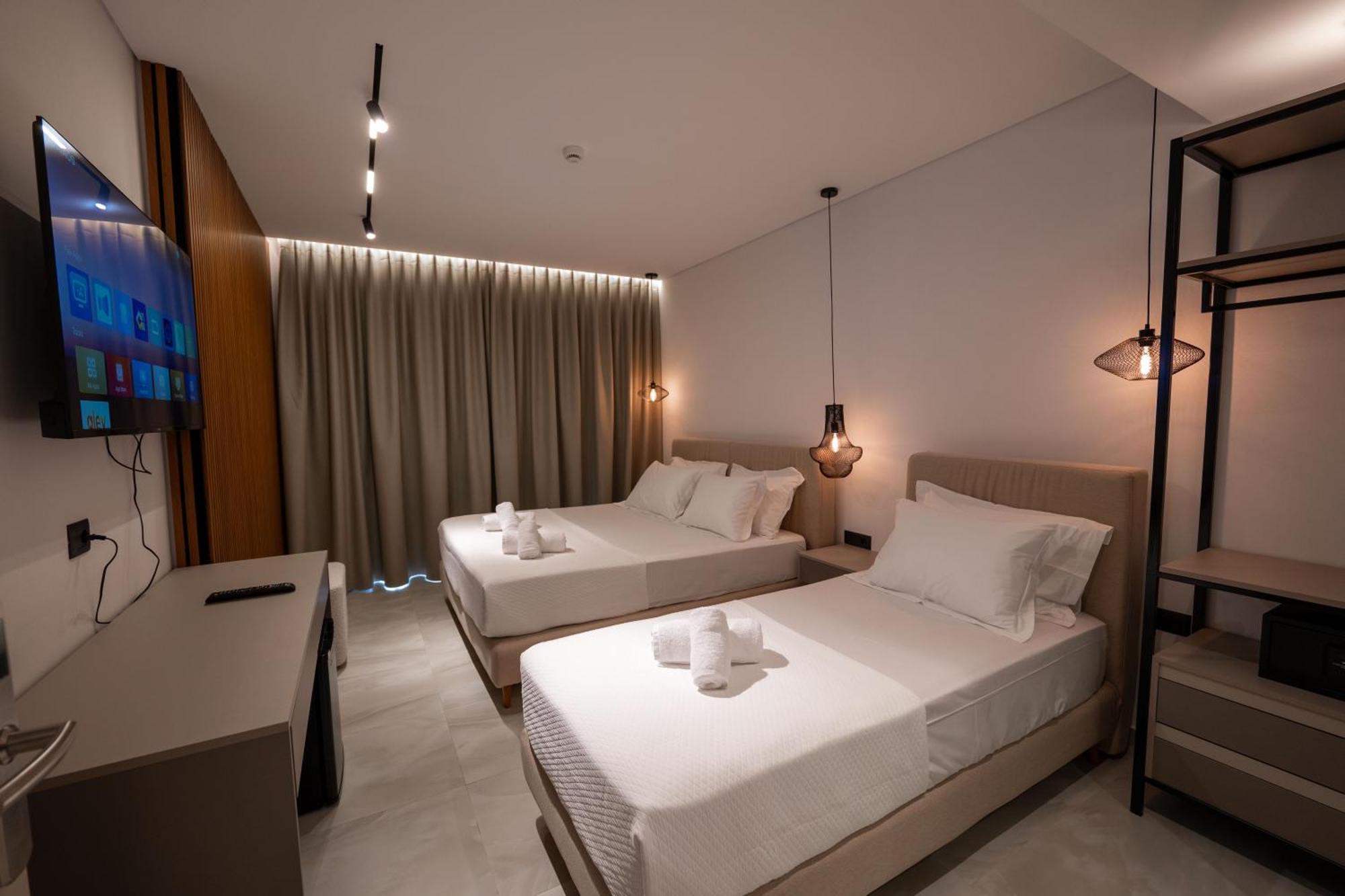 Litan Hotel Sarande Exterior photo