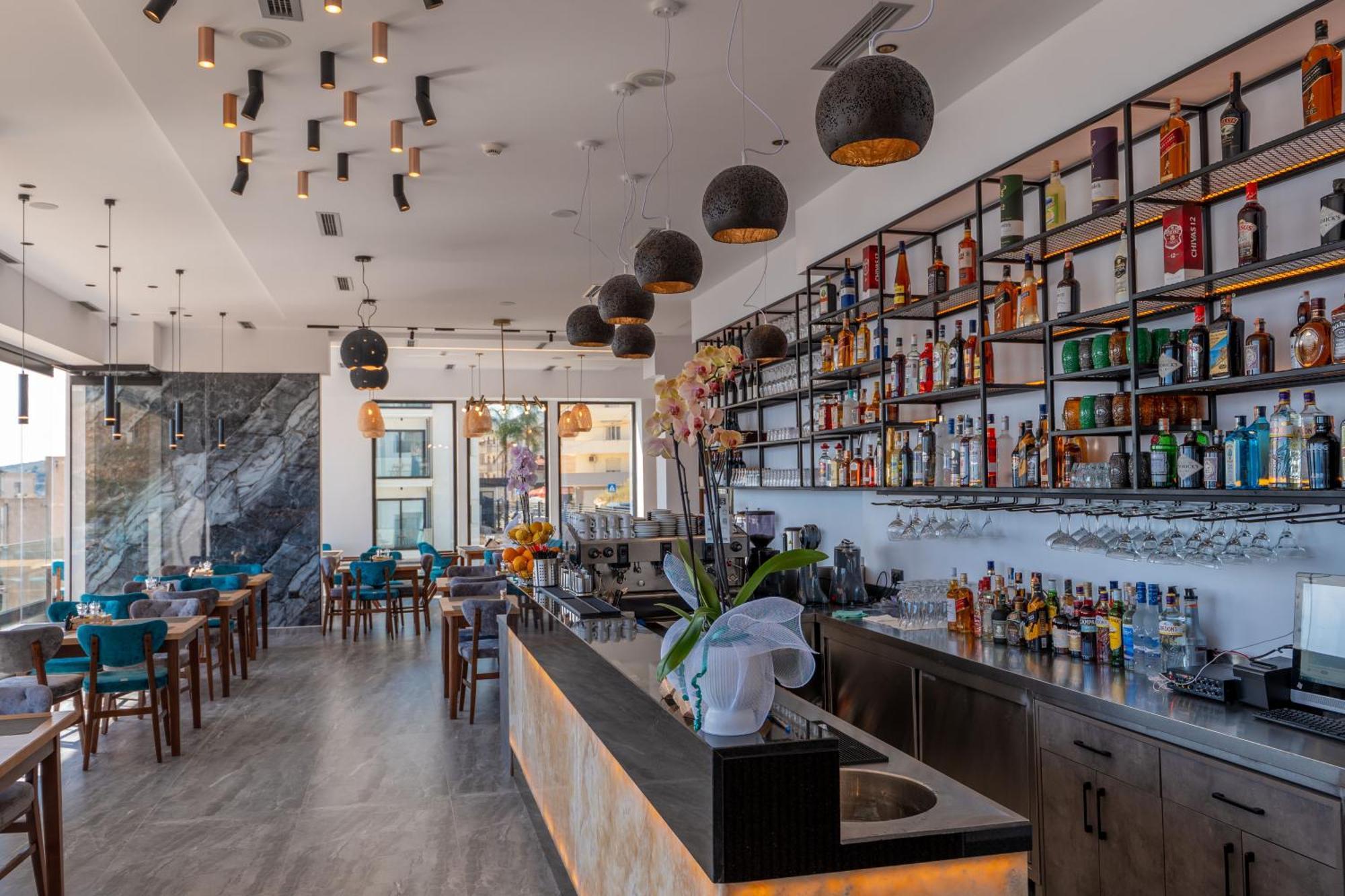 Litan Hotel Sarande Exterior photo