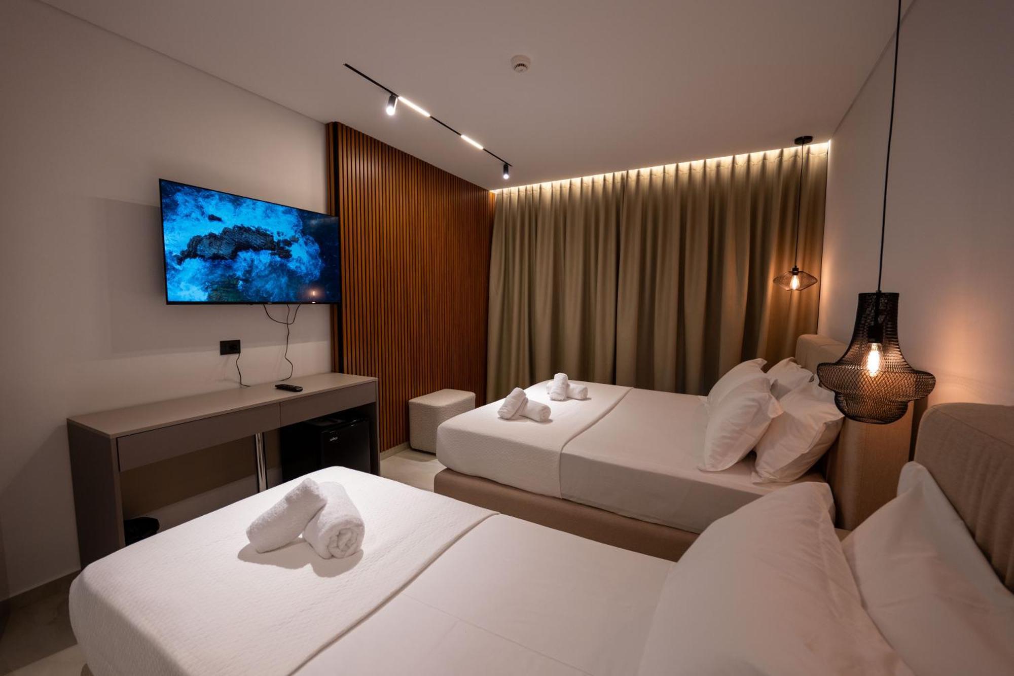 Litan Hotel Sarande Exterior photo