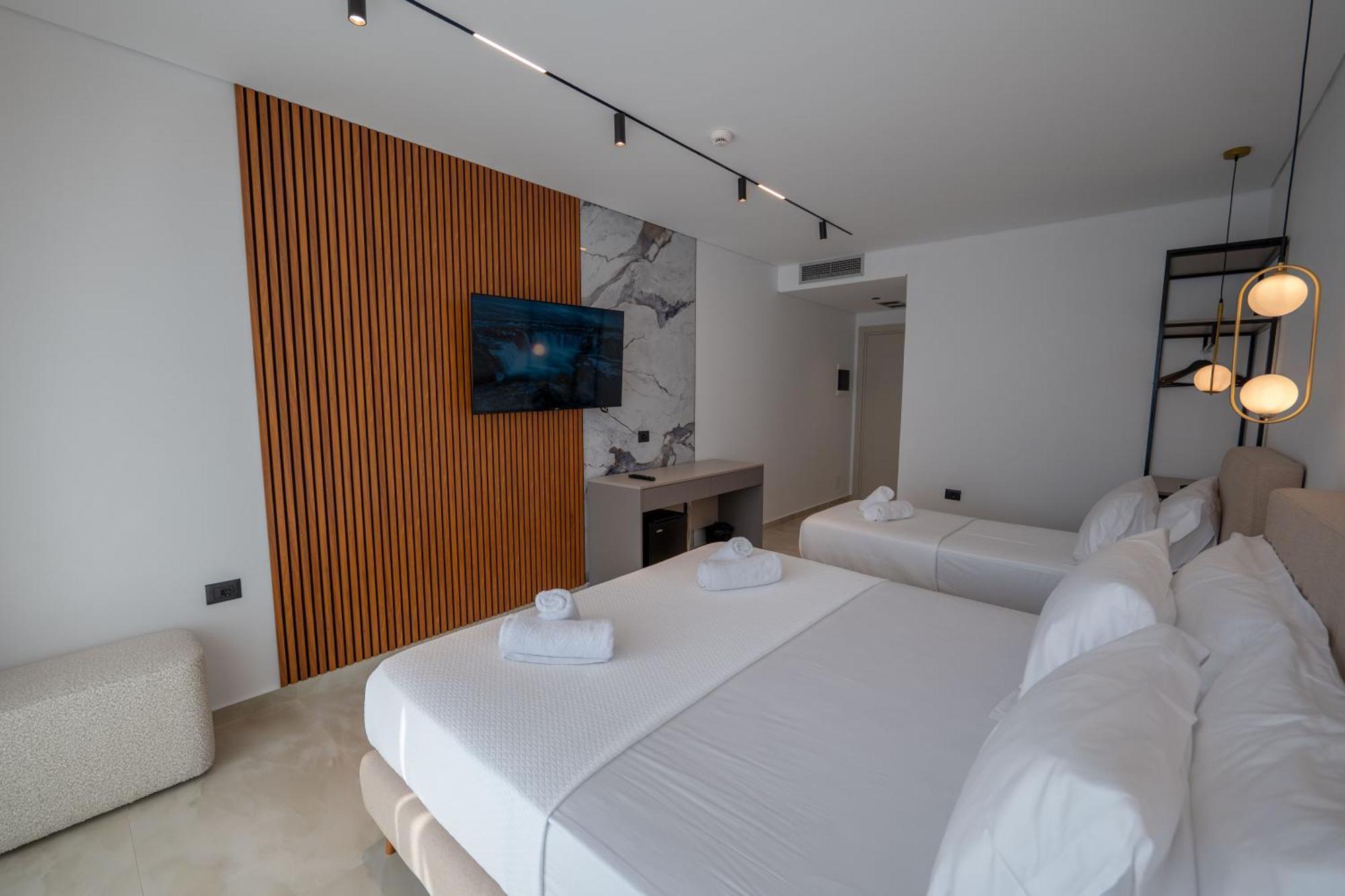 Litan Hotel Sarande Exterior photo